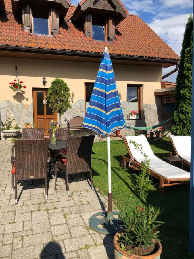 Privat Migac Lejlighed Vrbov Eksteriør billede