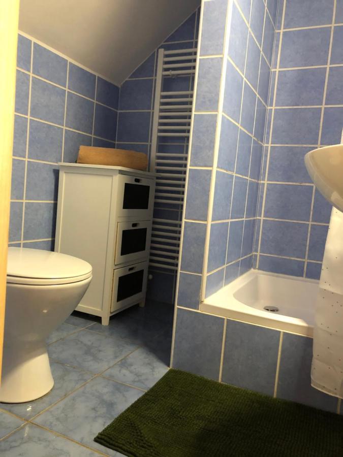 Privat Migac Lejlighed Vrbov Eksteriør billede